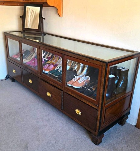 Beautiful haberdashery unit - unit,