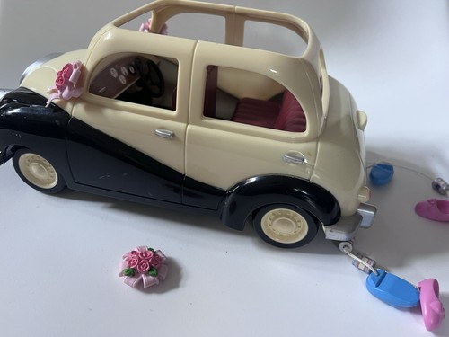 Sylvanian families wedding - families, car