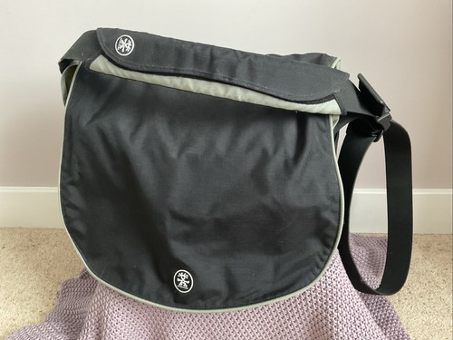 Crumpler large camera bag - large,