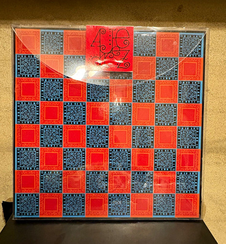 Mx10 cardboard chess - set, with