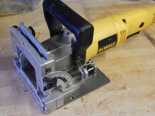 Dewalt dw682 600w - dw682, 230v