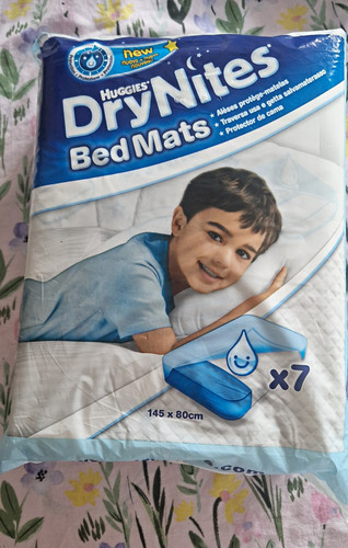 Huggies drynites waterproof - drynites,
