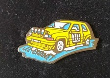 RARE PINS AUTO CAR RENAULT 5
