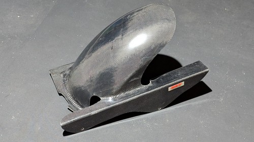 Art carbon fibre rear - fibre,