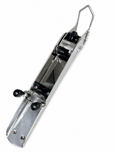 Ultra marine ubr bow roller - 12,