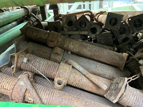 Size trench strut - size,