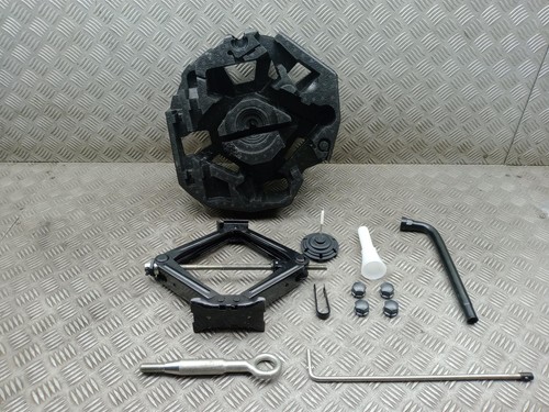 Volvo v90 tool kit lifting - volvo,