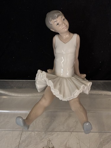 Beautiful nao ballet figurine - beautiful,