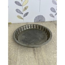 Flan or tart tin with loose