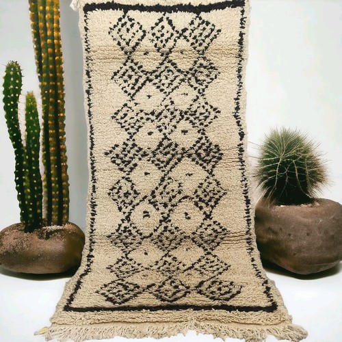 Vintage moroccan azilal rug - azilal,