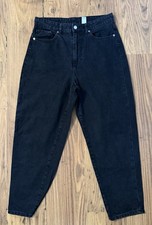 Woman’s H&M Black Loose Mom
