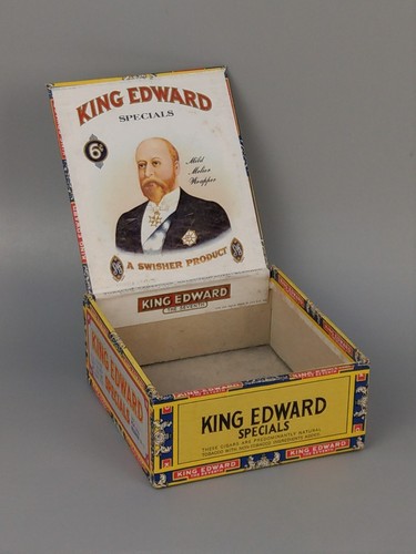 Vintage wooden cigar box king - wooden,