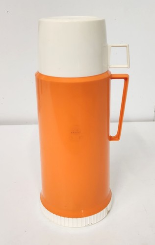 Vintage retro thermos - retro,