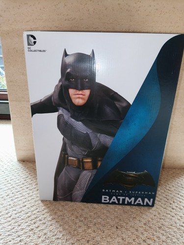 Collectibles batman dawn - dc,