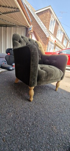 Loaf green tufted - loaf,