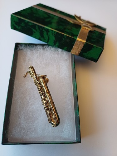 Gold plate bariton saxophone - gold,