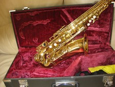 Yamaha YAS 62 ll Alto Saxophone in Gold with Custom G1 Neck in mint condition