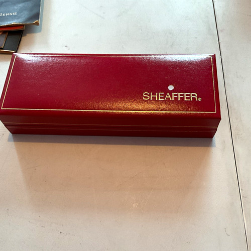 Sheaffer black metal - black, fountain