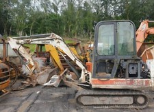 Bobcat 331 Mini Digger