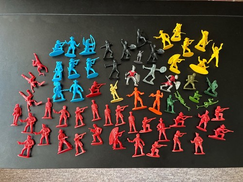 Vintage plastic figures bundle - vintage,