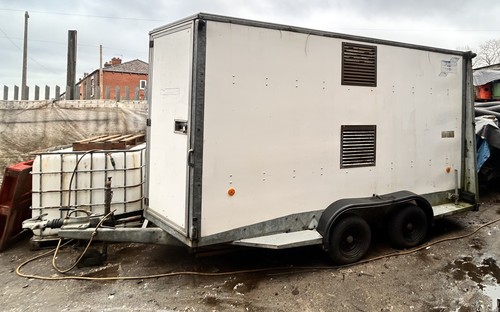 Large ifor williams box - 3.5t,