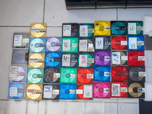 Mini discs with cases - discs,