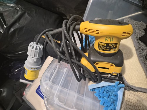 Dewalt 110v palm sander - dewalt,