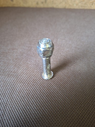 Vintage chrome seat - chrome, post