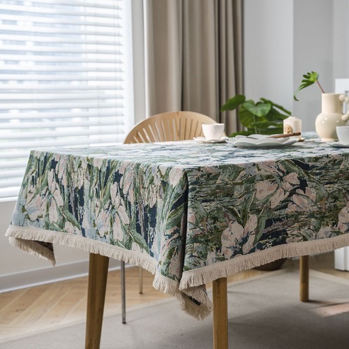Wrinkle resistant tablecloth - wrinkle,