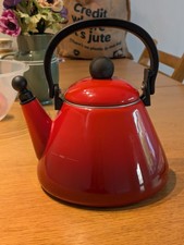 Le Creuset Kone 1.6L Whistling Kettle Red Ombre