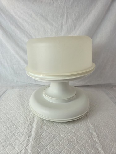 Vintage tupperware cake server - cake,