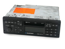 Blaupunkt Paris RCR42 radio cassette player Vintage 90`s cars model Looks AS NEW