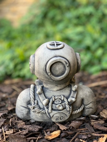 Concrete diver helmet