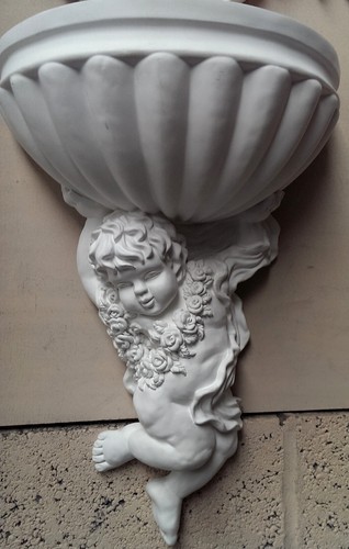 Cherub child display - cherub, hanging
