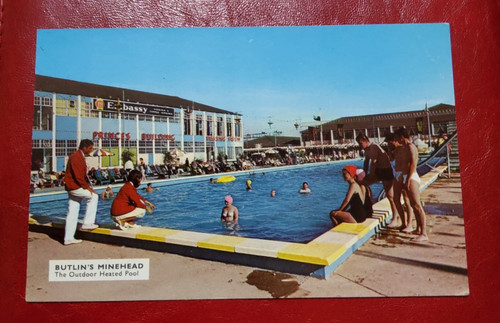 Butlins minehead postcard - butlins,