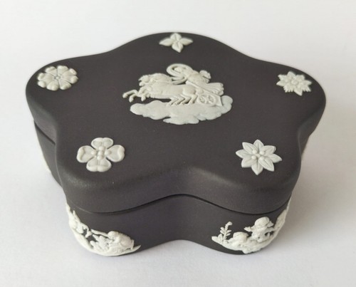 Wedgwood jasper black trinket - jasper,