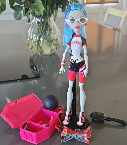 Monster high ghoulia - monster, yelps