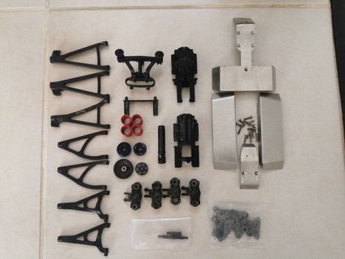 Traxxas revo spares - 1/16,