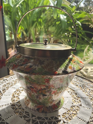 Antique 1930s kent biscuit - t,
