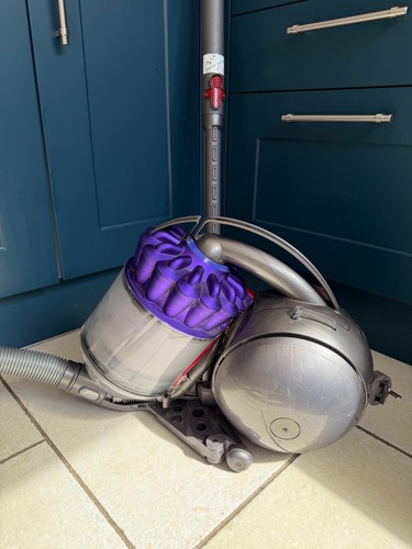 Dyson cylinder pull - pull, along