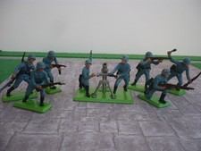 BRITAINS DEETAIL WW2 FULL SET