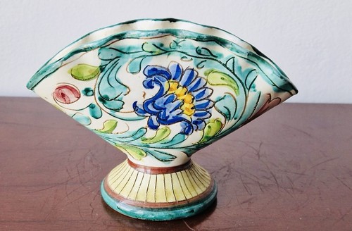 Vintage hand painted - hand, majolica