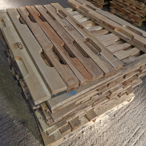 Reclaimed pallet wood - reclaimed,