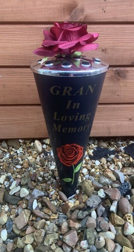 Red rose flower cone - red, '