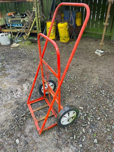 Gas welding bottle trolly for