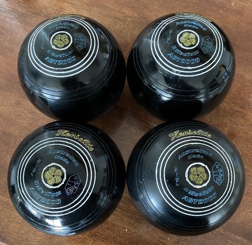 Henselite lawn bowls set 4 - henselite,