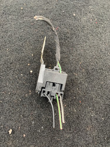 Mercedes r129 connector - mercedes, sl
