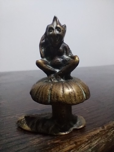 Antique solid brass lucky - antique,