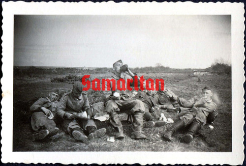 I10 ww2 original photo - i10/26, of