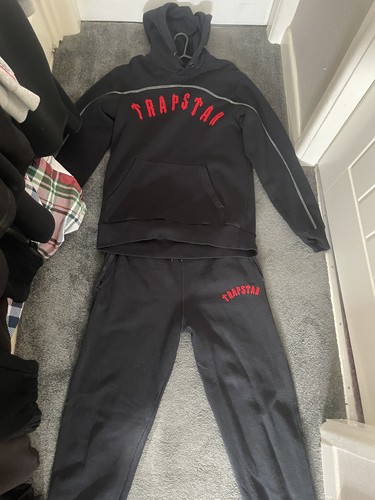 Red and black trapstar - red,